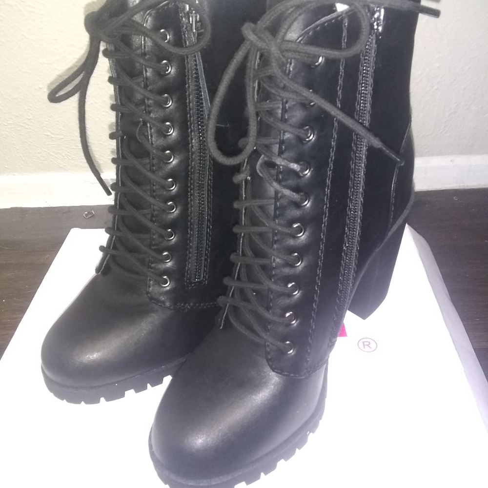 Women's Heeled Boots